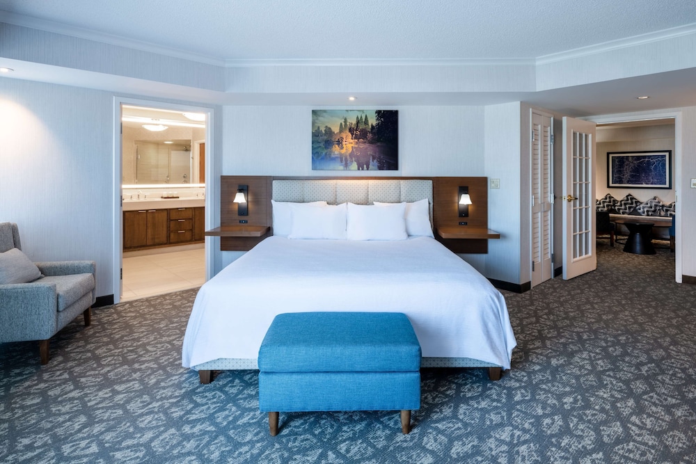 Embassy Suites by Hilton Portland Airport - photo 12