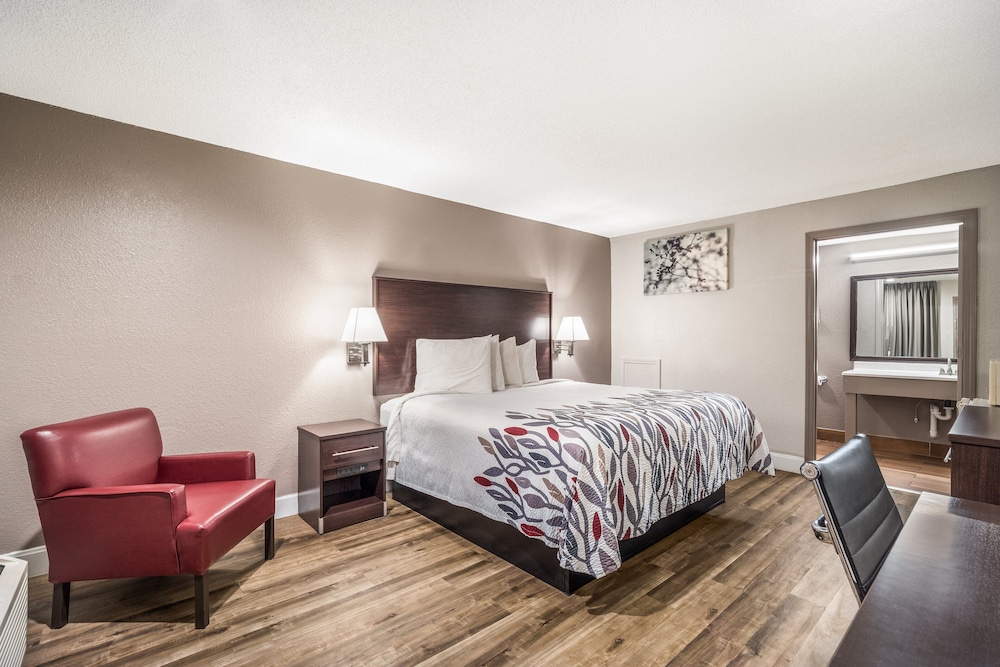 Red Roof Inn Sumter - photo 9