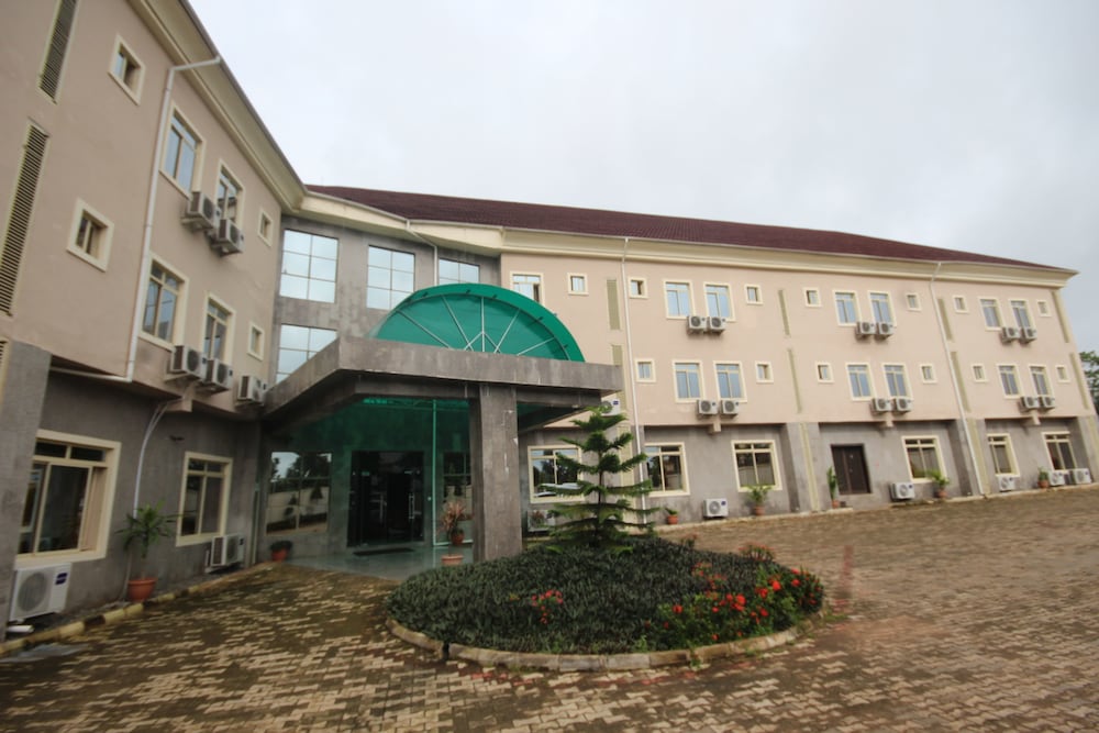 Residency Hotel Leophine House in Awka, Nigeria