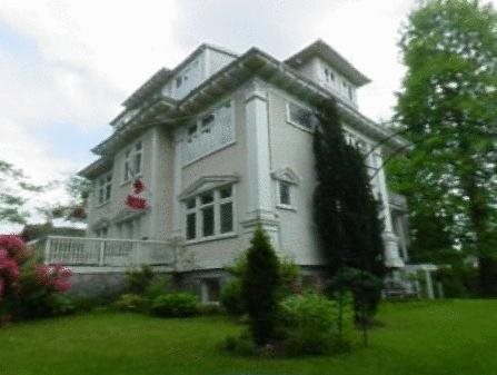 Balfour Inn in Vancouver, Canada