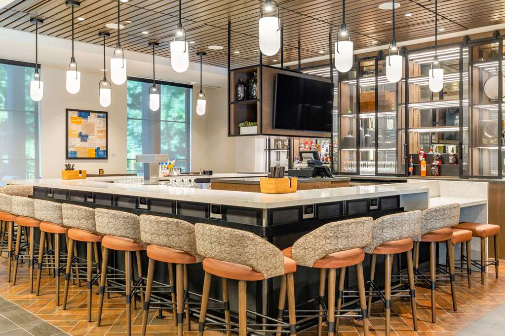 Cambria Hotel New Haven University Area — New Haven