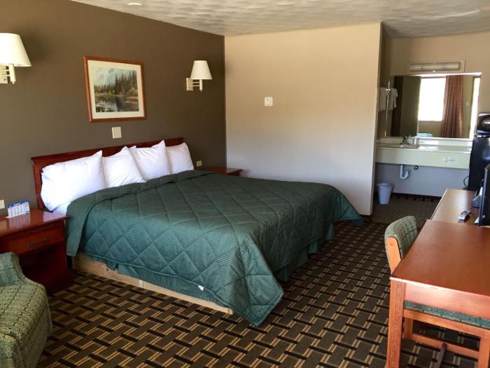Travelodge By Wyndham Evanston - photo 24