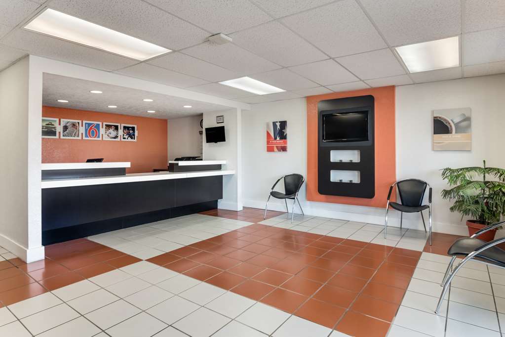 Motel6 Youngstown OH - photo 30