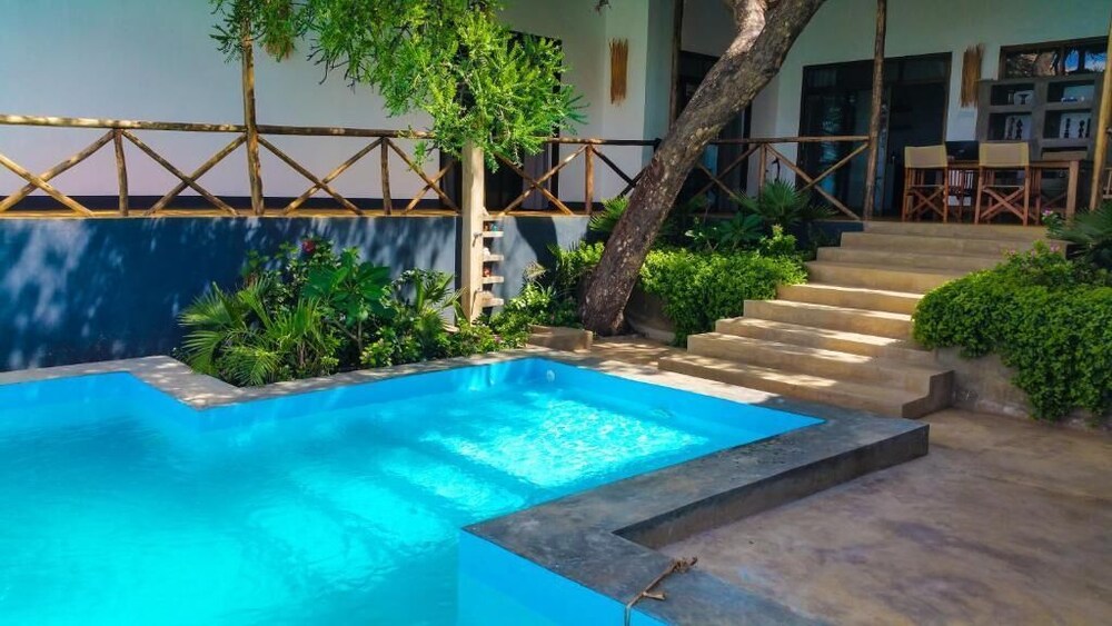 Kilima Villa — 4-Star Luxury Hotel in Arusha, Tanzania