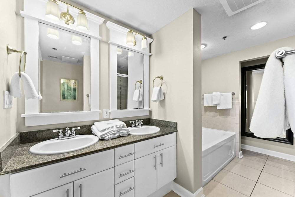 Grand Panama Tower 1 Unit 407 - photo 21
