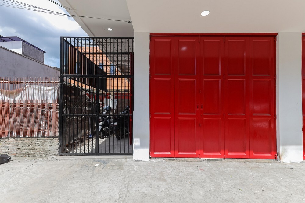 RedDoorz near Pasar Lama Serang in Serang, Indonesia