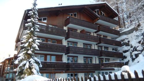 Bolero Appartements — 4-Star Luxury Hotel in Zermatt, Switzerland