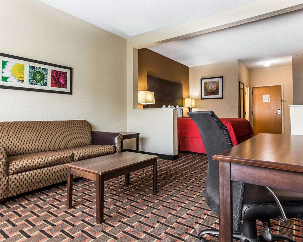 Quality Suites Hickory South - photo 24