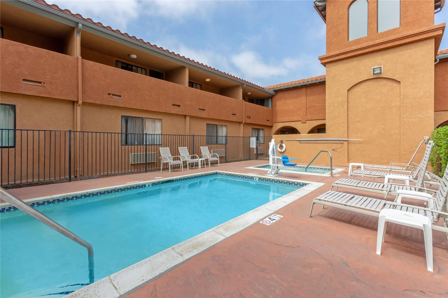 Quality Inn & Suites Oceanside near Camp Pendleton - photo 43