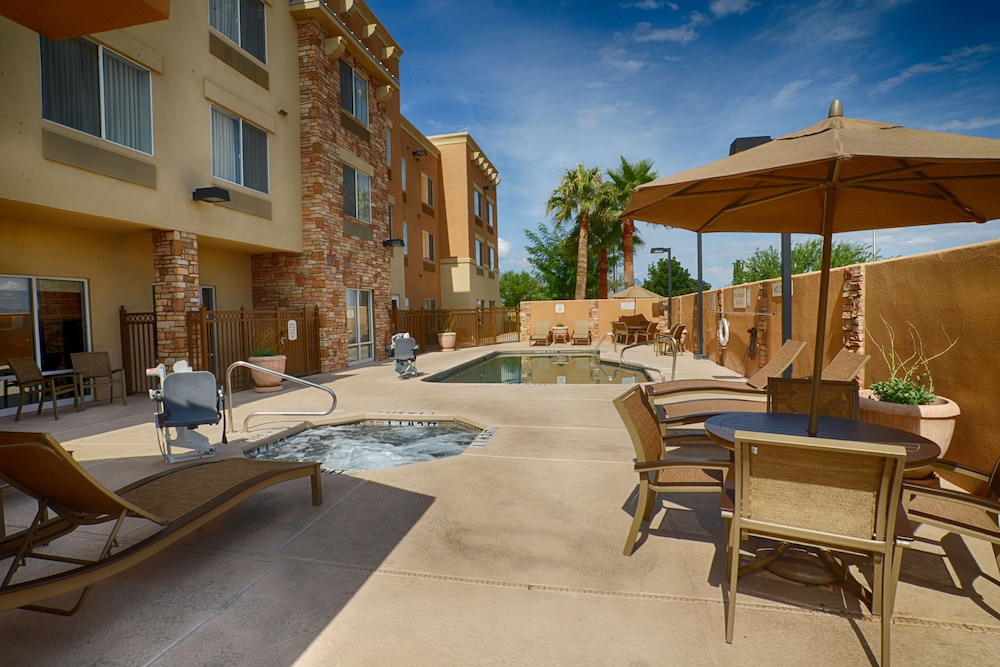 Fairfield Inn and Suites by Marriott Sierra Vista - photo 21