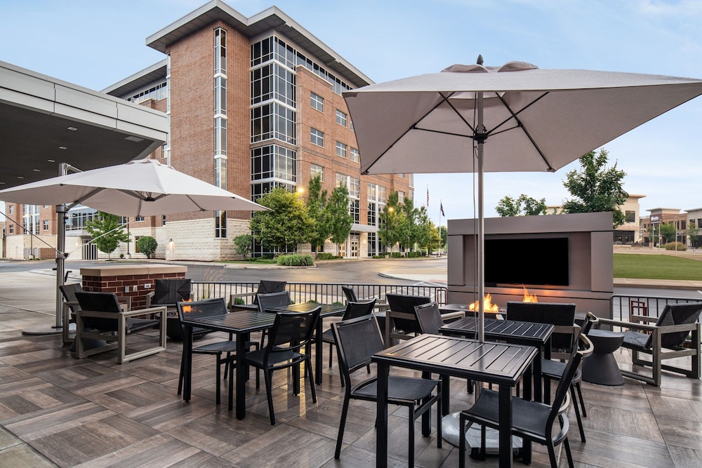 AC Hotel Pittsburgh Southpointe - photo 16