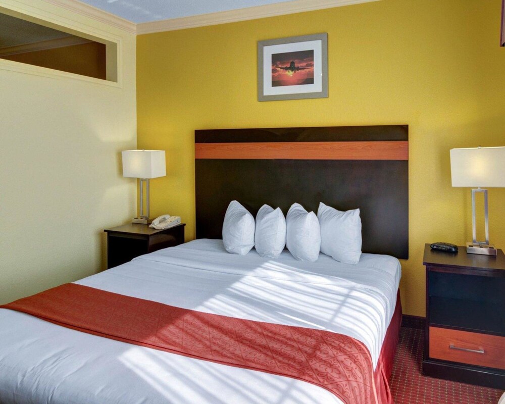 Springwood Suites Houston IAH Beltway 8 - photo 8