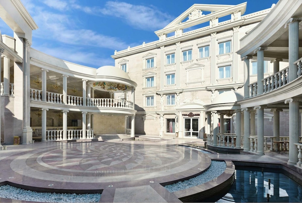 Villa Arte — 4-Star Luxury Hotel in Vladivostok, Russia