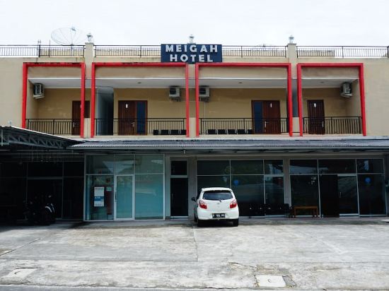 Hotel Meigah in Tanjung Pandan, Indonesia