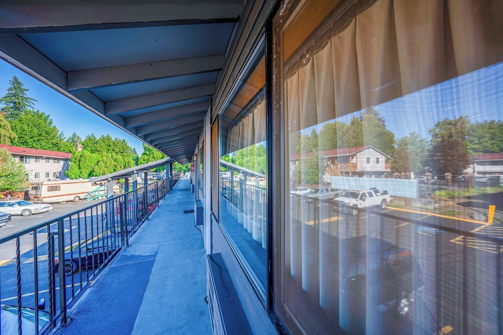 Rama Inn Motel and RV Park - photo 39