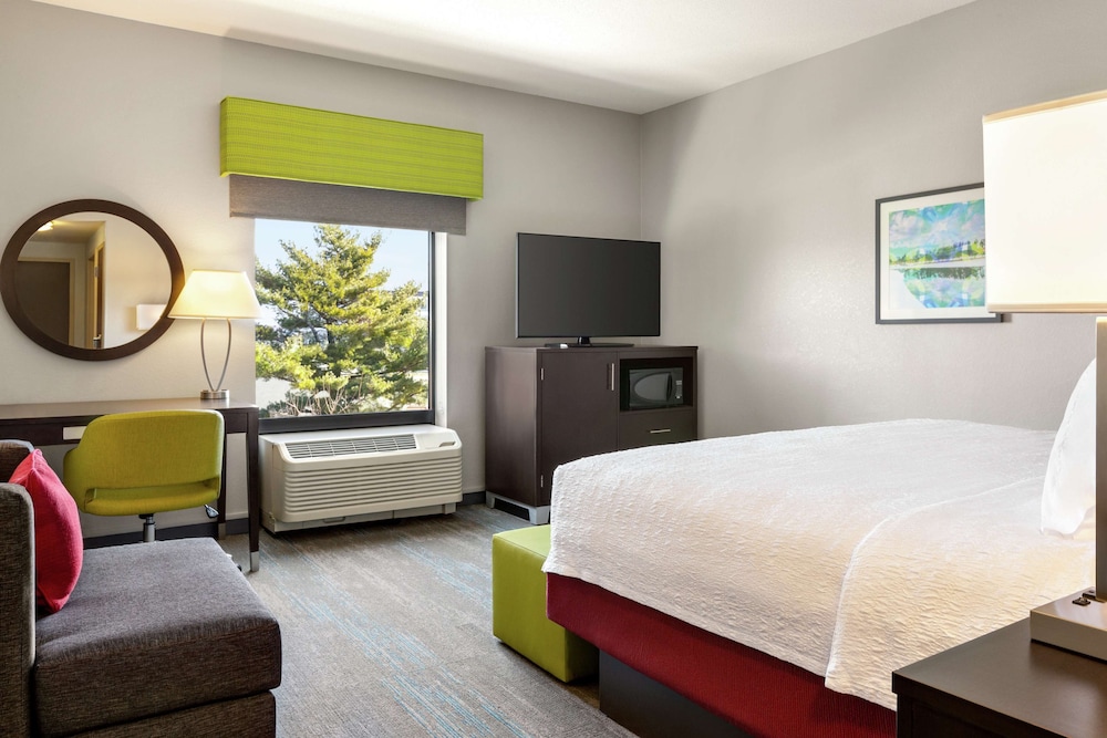 Hampton Inn & Suites York South - photo 15