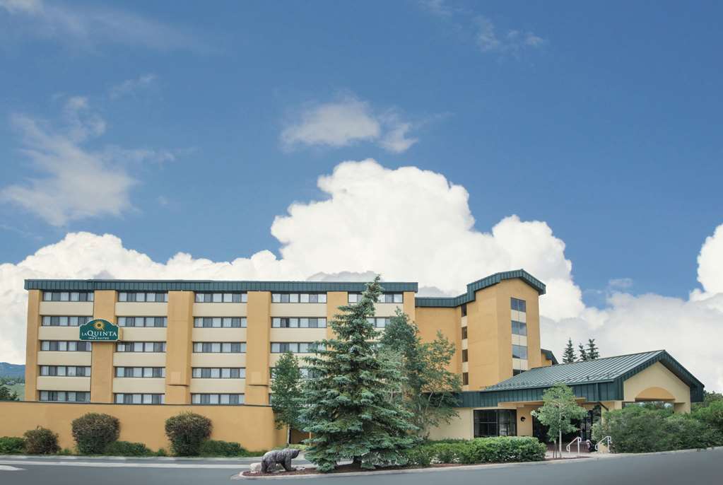 La Quinta Inn & Suites by Wyndham Silverthorne Summit Co - photo 3
