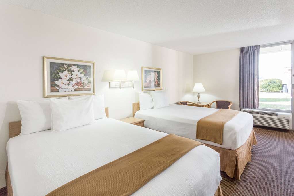 Days Inn by Wyndham Adel I 75 - photo 18