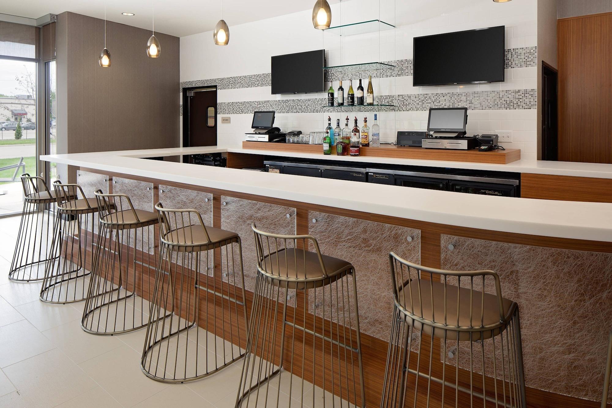 SpringHill Suites Green Bay - photo 8