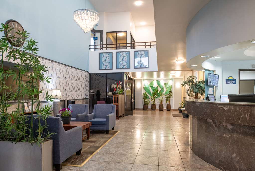 Days Inn & Suites by Wyndham Artesia - photo 6