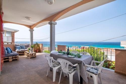 Family Beach apartment — 4-Star Luxury Hotel in Castelsardo, Italy
