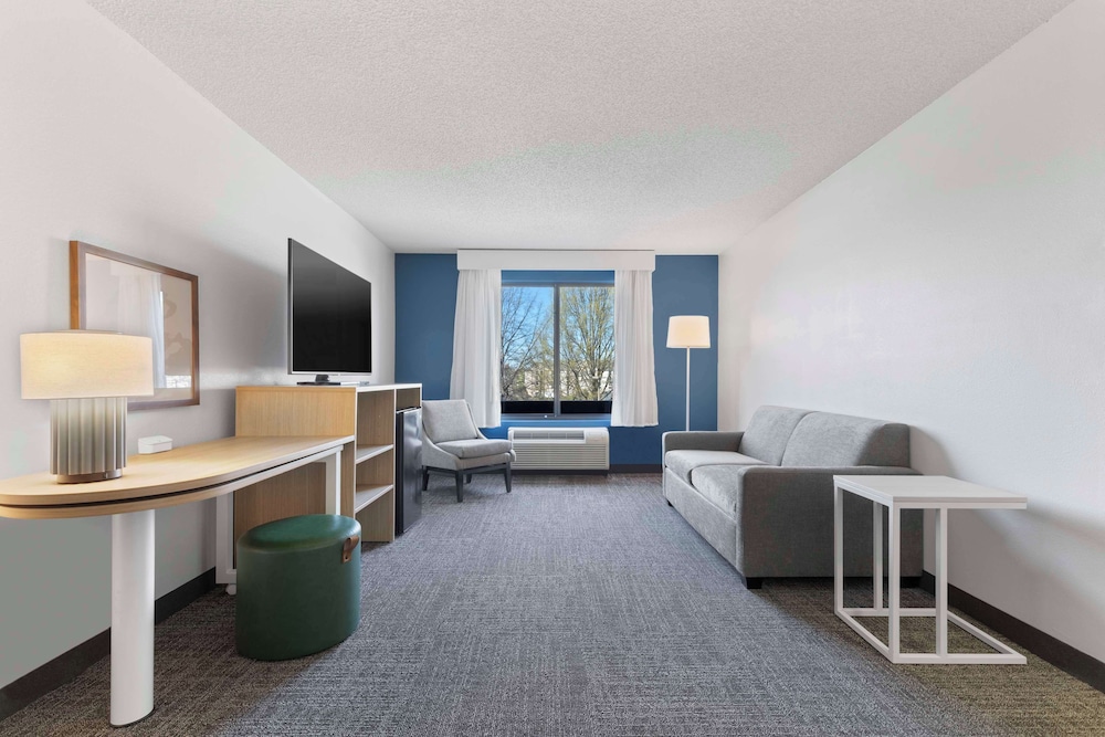 Spark by Hilton Greensboro - photo 17