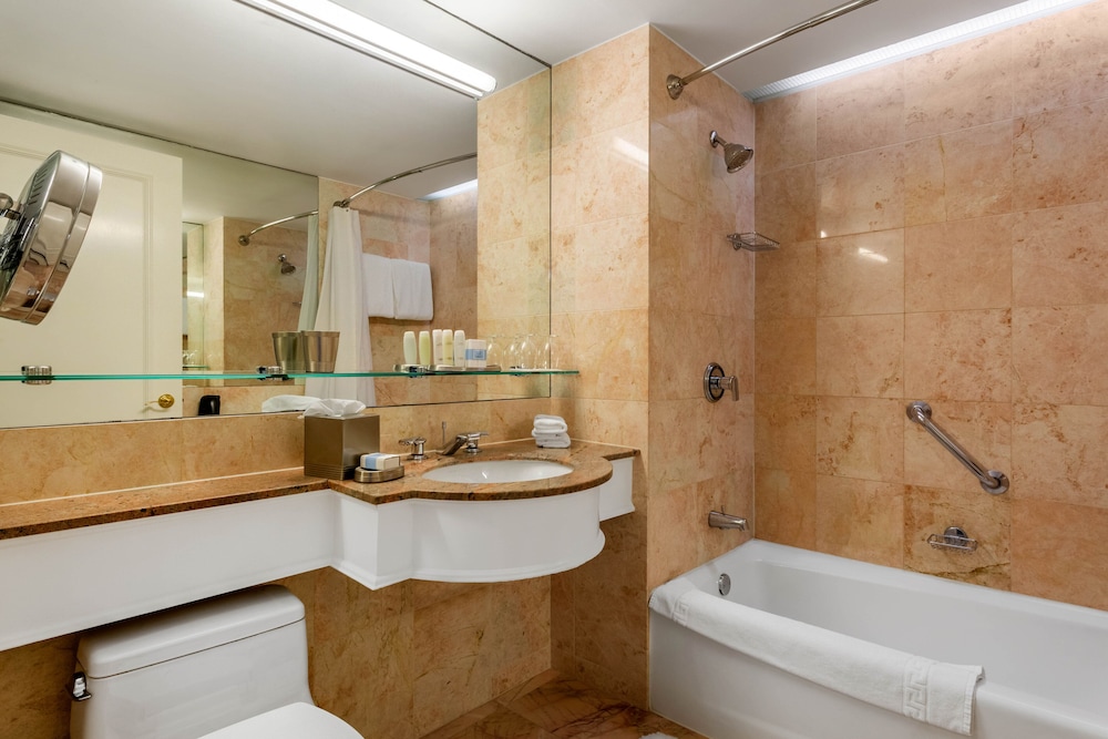 Omni Berkshire Place - photo 108