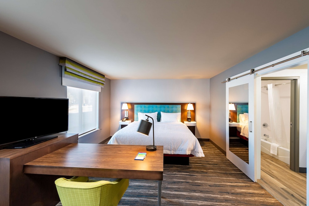 Hampton Inn & Suites Keller Town Center - photo 11