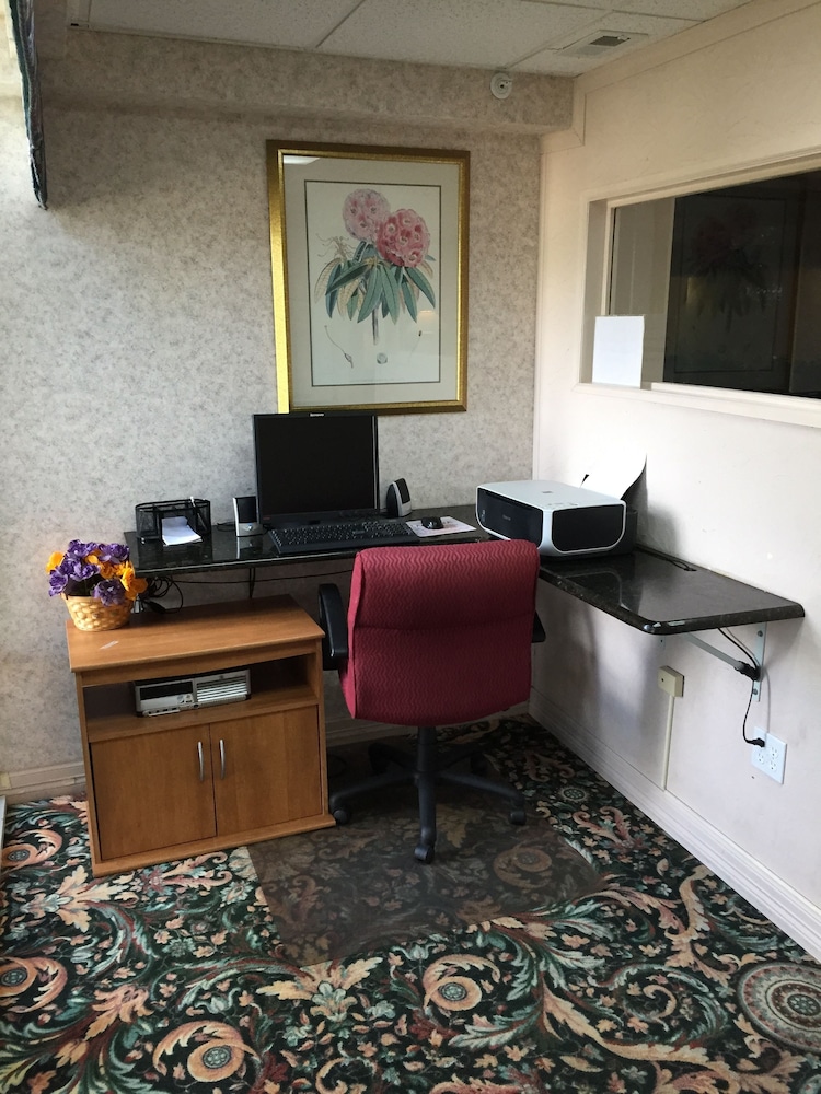 Economy Inn & Suites Shreveport - photo 22