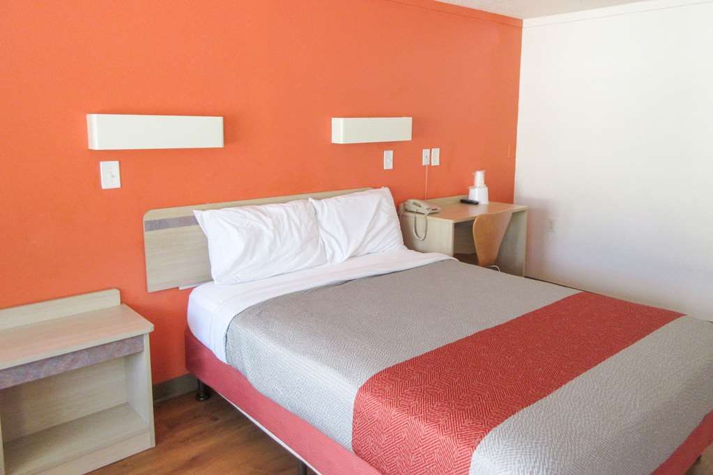 Rodeway Inn Altoona Orchard Plaza — hotel in Altoona