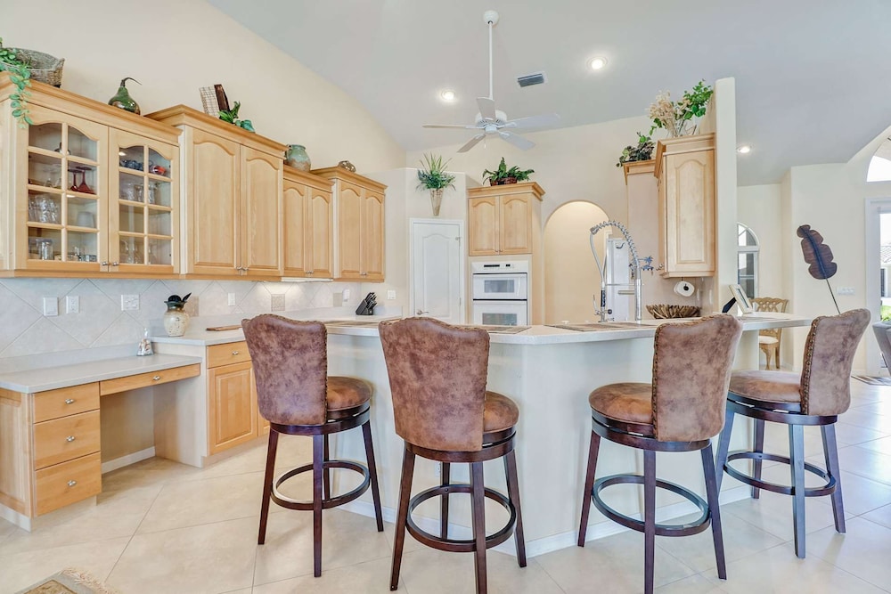 833 Monticello Ct - photo 5
