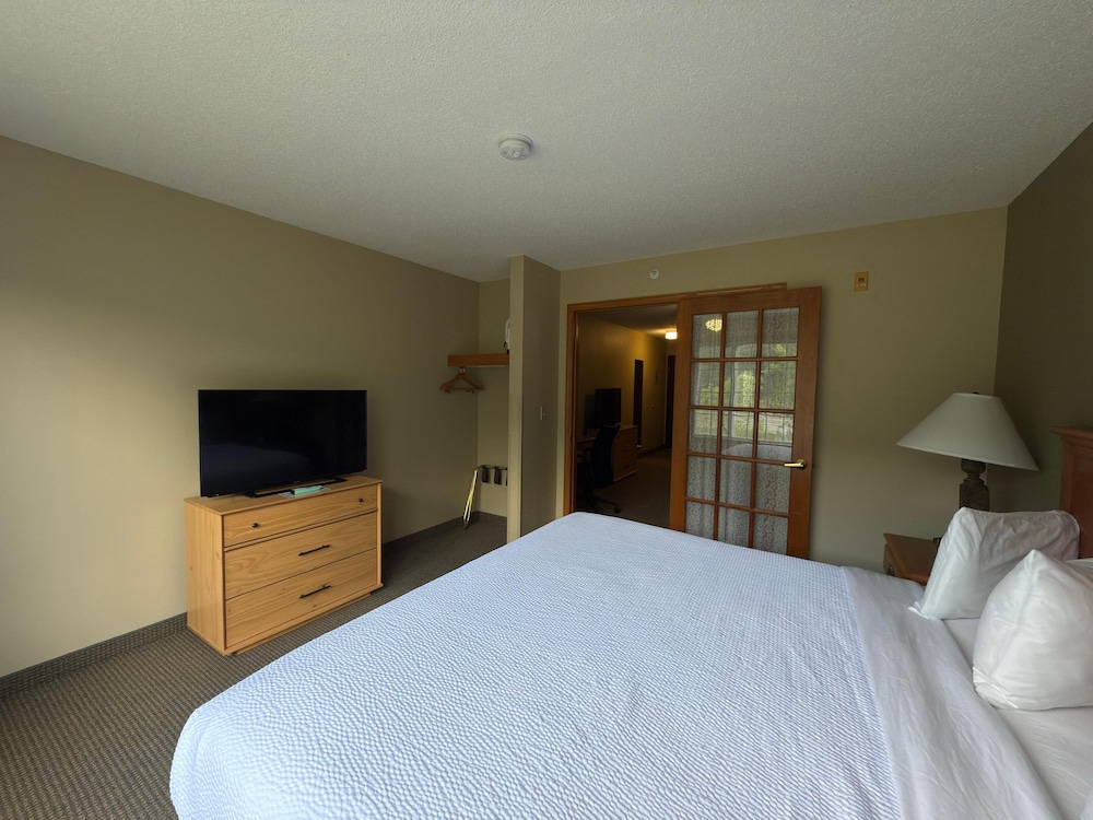 Country Inn Walker - photo 8
