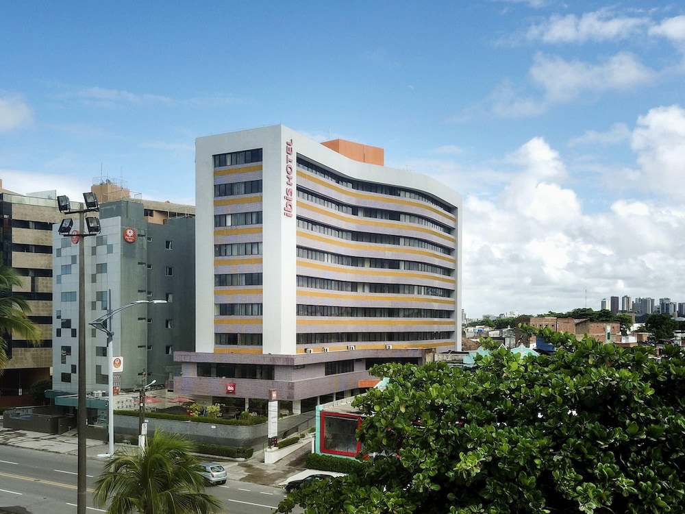 ibis Maceio Pajuçara — hotel in Maceio