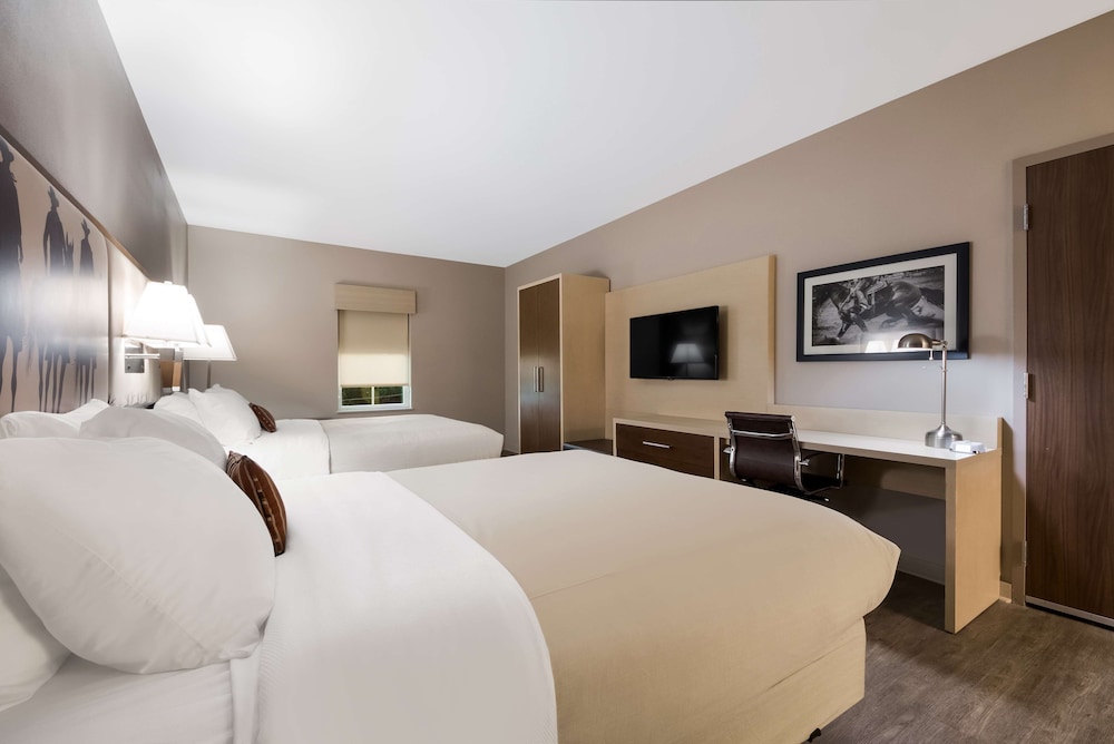 Best Western Bandera Suites & Saloon - photo 13