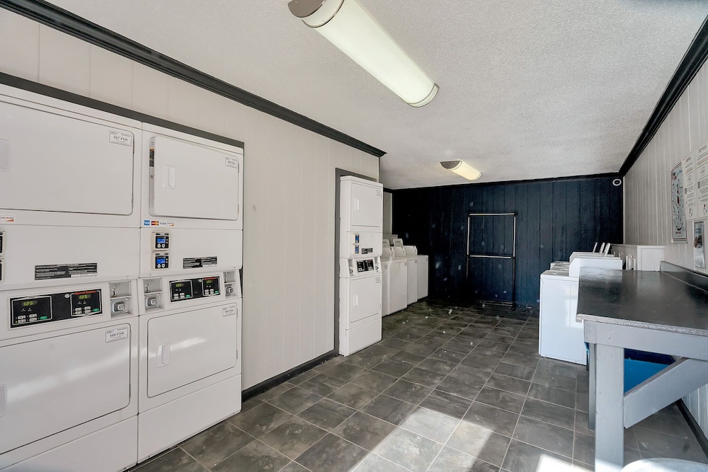 Relaxing Quaint 1BR in Heart of Midland - photo 41
