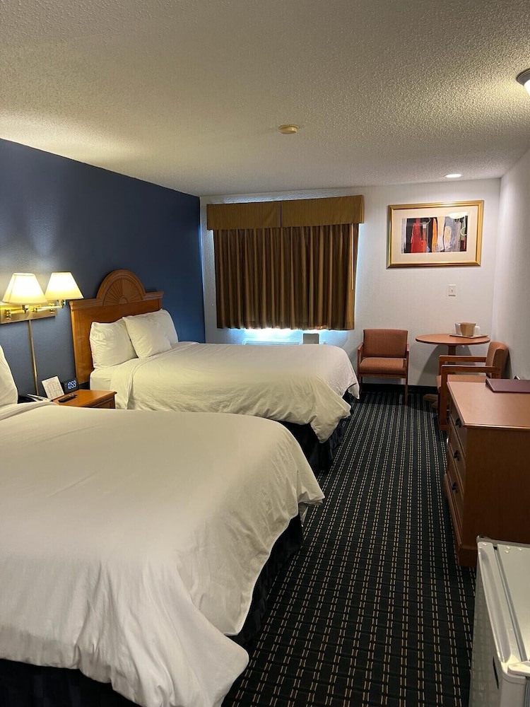 Columbus Inn - photo 15