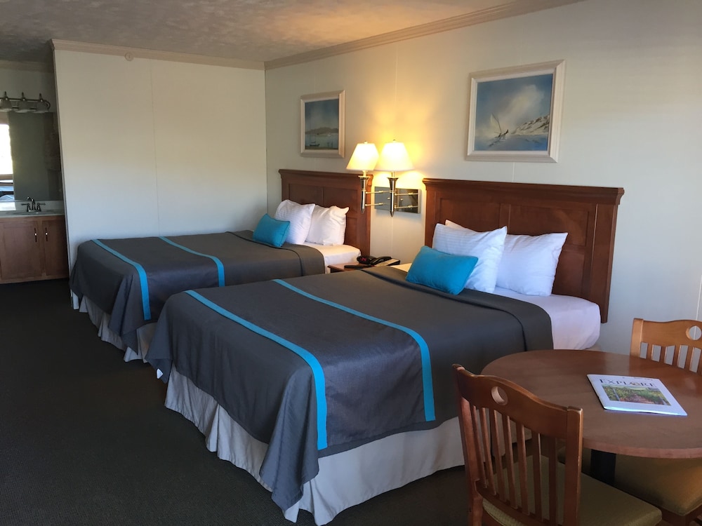Harbor Lights Resort - photo 6