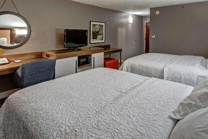 Hampton Inn Tullahoma - photo 41