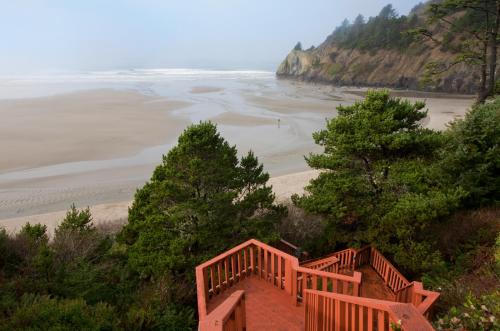 Agate Beach Motel - photo 37