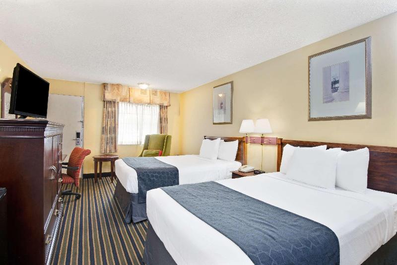 Days Inn by Wyndham Towson - photo 14