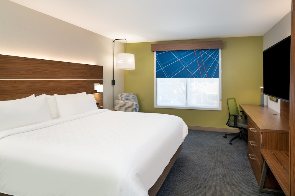 Holiday Inn Express And Suites Dahlonega University Area an IHG Hotel - photo 2
