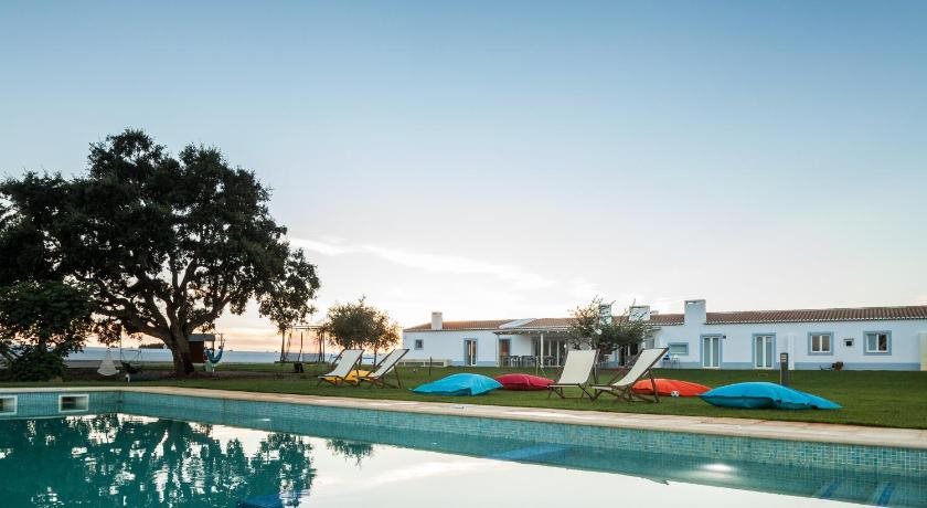 Pe no Monte — 4-Star Luxury Hotel in Sao Teotonio, Portugal