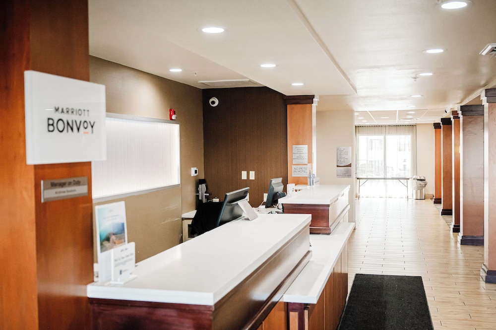 Fairfield Inn & Suites by Marriott Russellville - photo 4