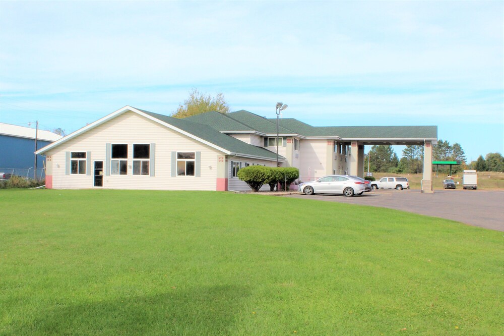 Cumberland Inn & Suites — hotel in Cumberland