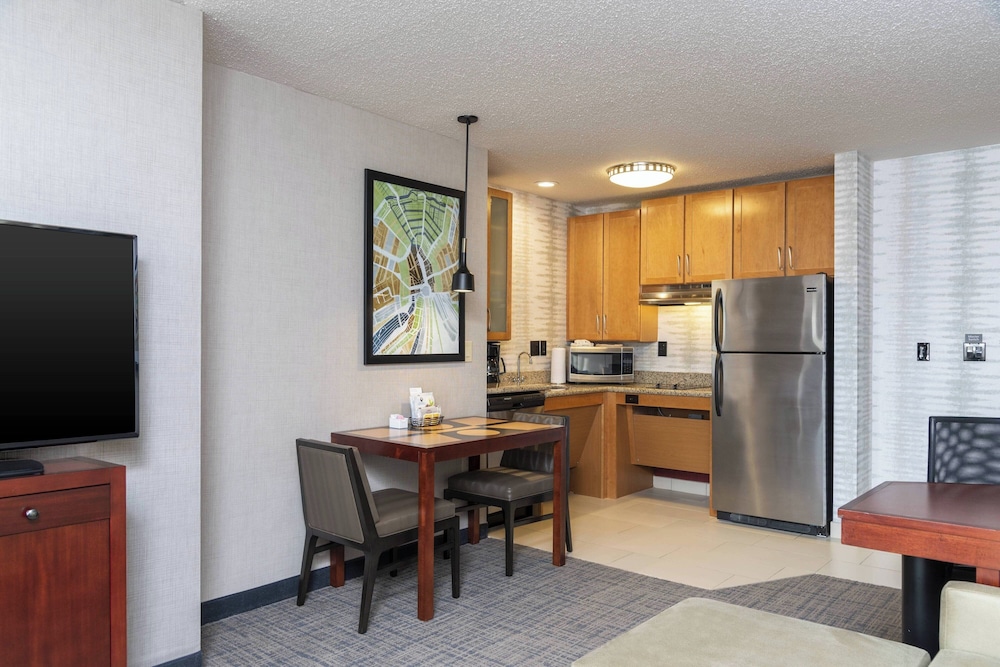 Residence Inn Midland Marriott - photo 12