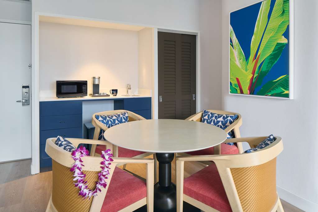 Outrigger Waikiki Paradise Hotel - photo 61