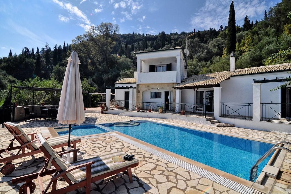 Villa Boukari — 4-Star Luxury Hotel in Corfu, Greece