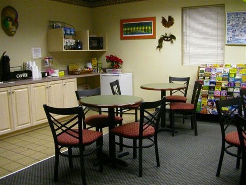Nola Inn and Suites - photo 6