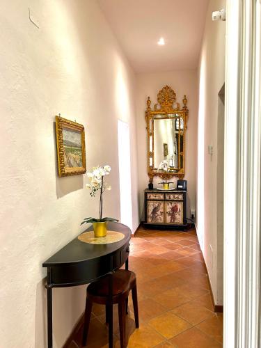 Corallo Suite — 4-Star Luxury Hotel in Pisa, Italy