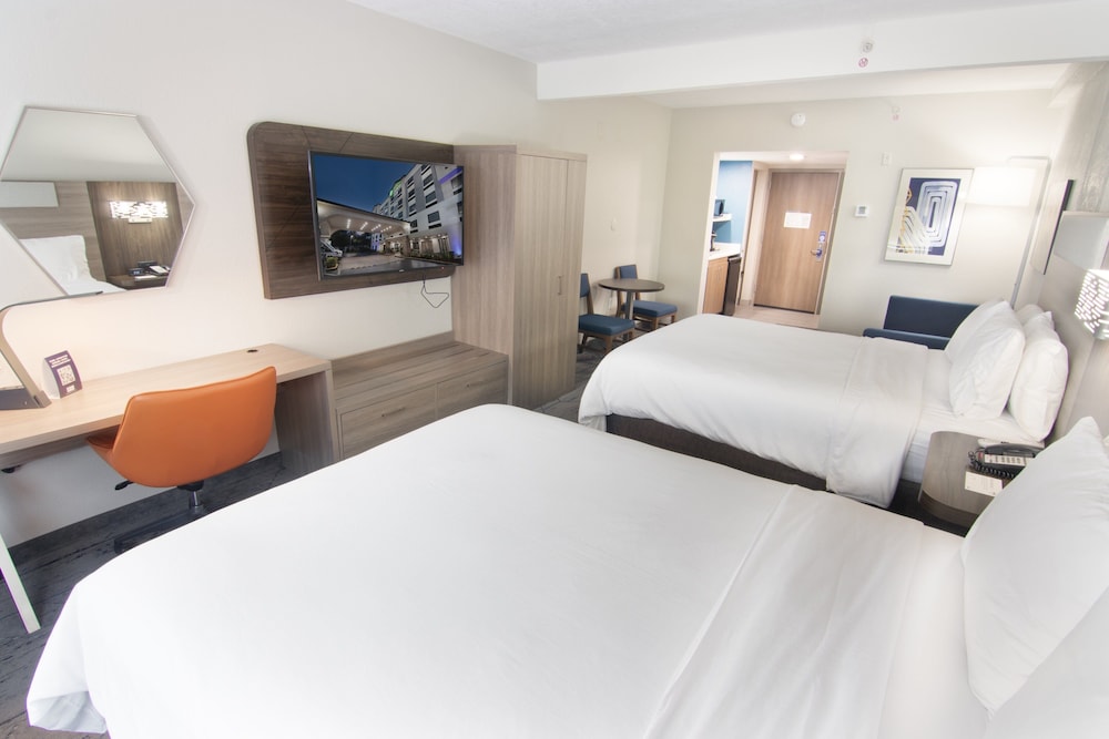 Holiday Inn Express & Suites Ft. Lauderdale Airport West by IHG - photo 15